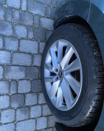 Skoda Superb cena 72447 przebieg: 198000, rok produkcji 2018 z Górzno małe 497